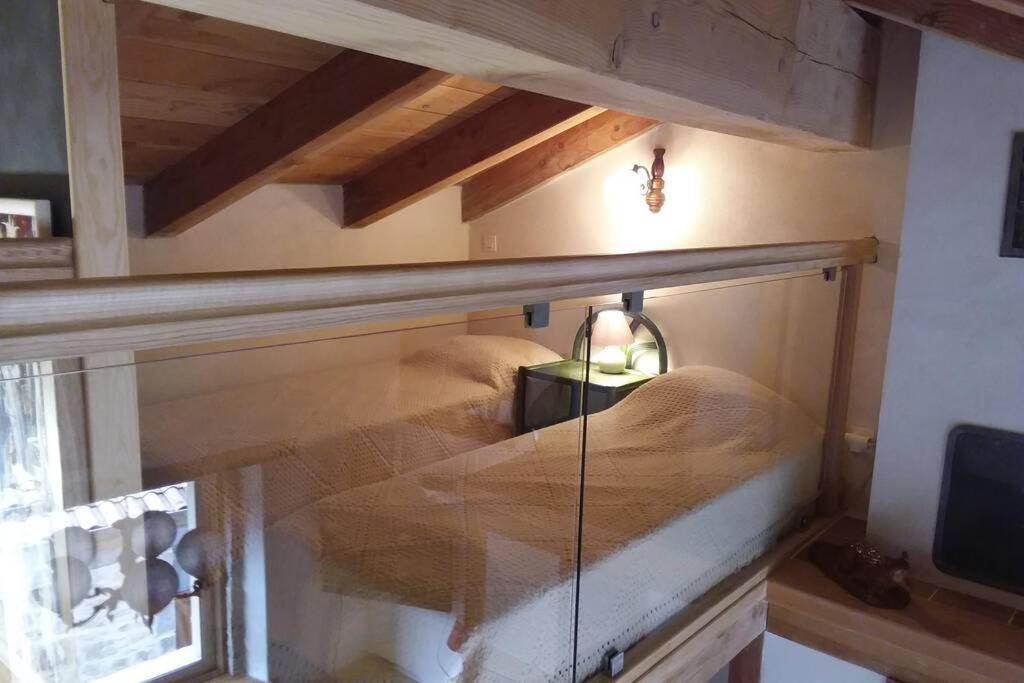 Loft La Rose Desiree 3 Etoiles * Chalencon