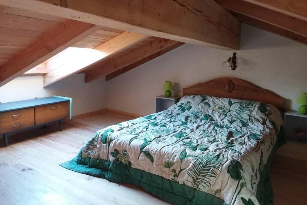 Loft La Rose Desiree 3 Etoiles * Chalencon
