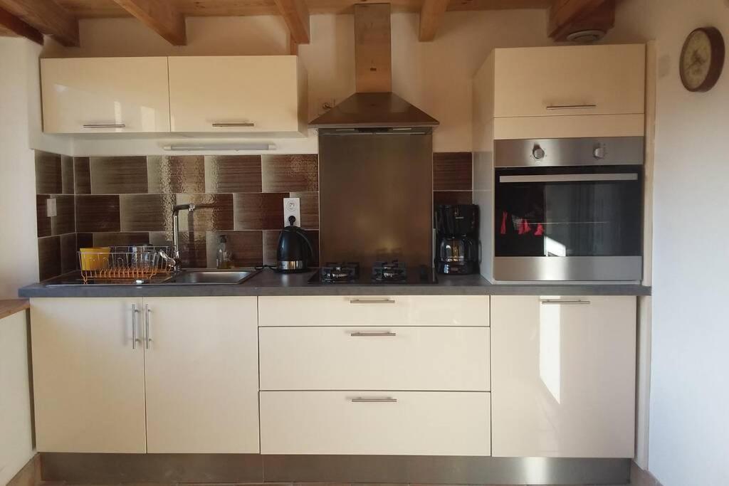 Loft La Rose Desiree 3 Etoiles Chalencon